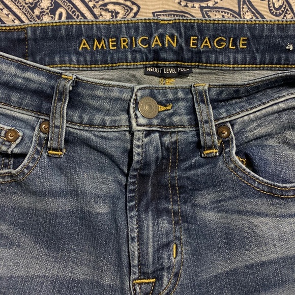 Jeans - Picture 1 of 2